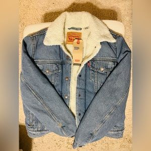 Levi’s Original Trucker Jacket (medium)